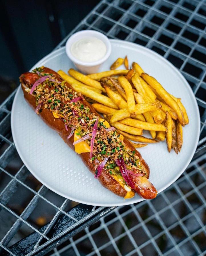 Street Food Possonium Apartments Братислава Экстерьер фото