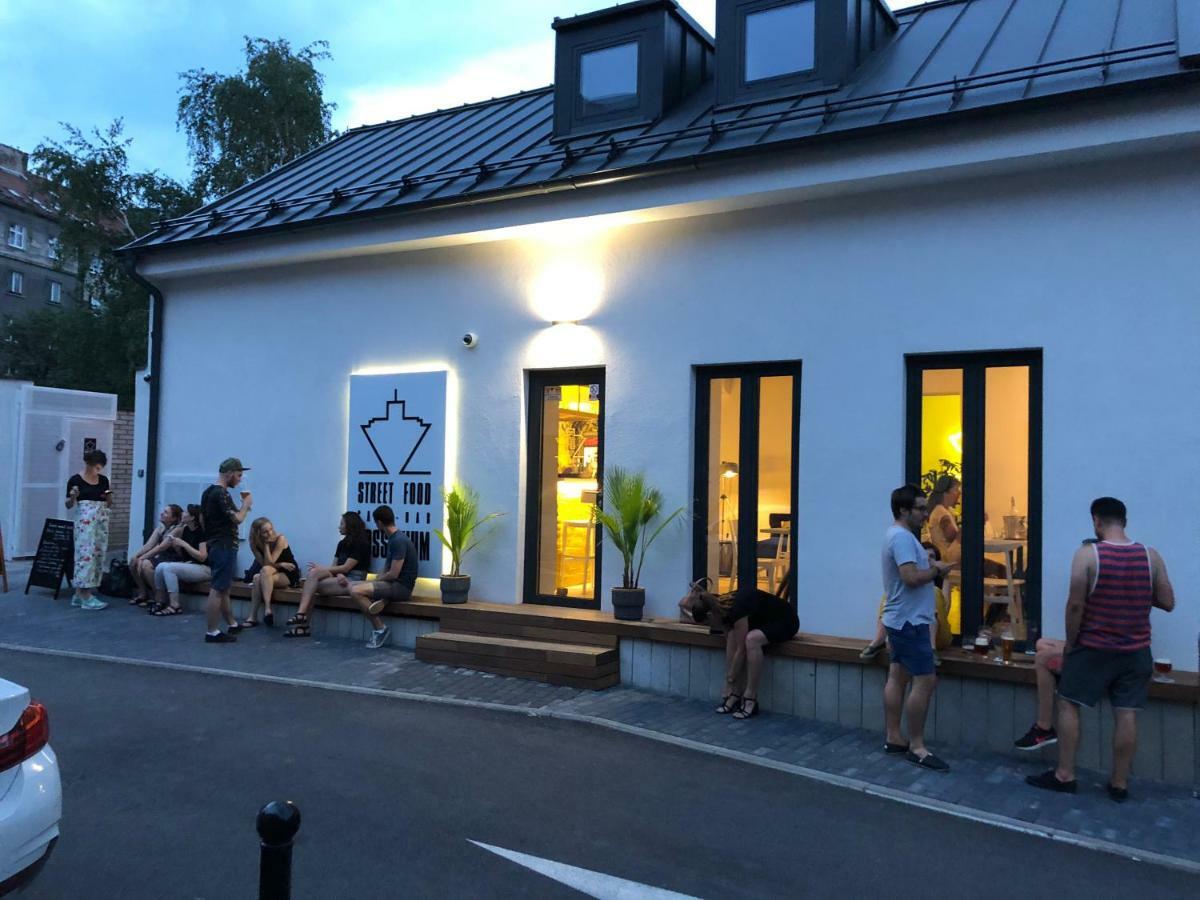 Street Food Possonium Apartments Братислава Экстерьер фото